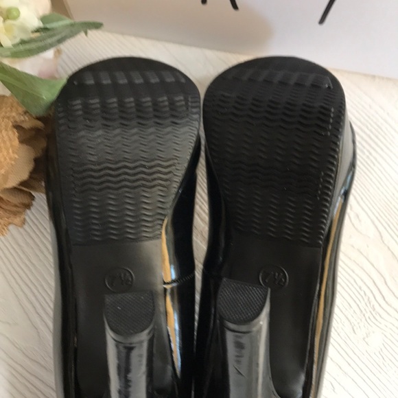 MOSSIMO BLACK PATENT LEATHER PUMP NEW Size 7 1/2 - Picture 6 of 8